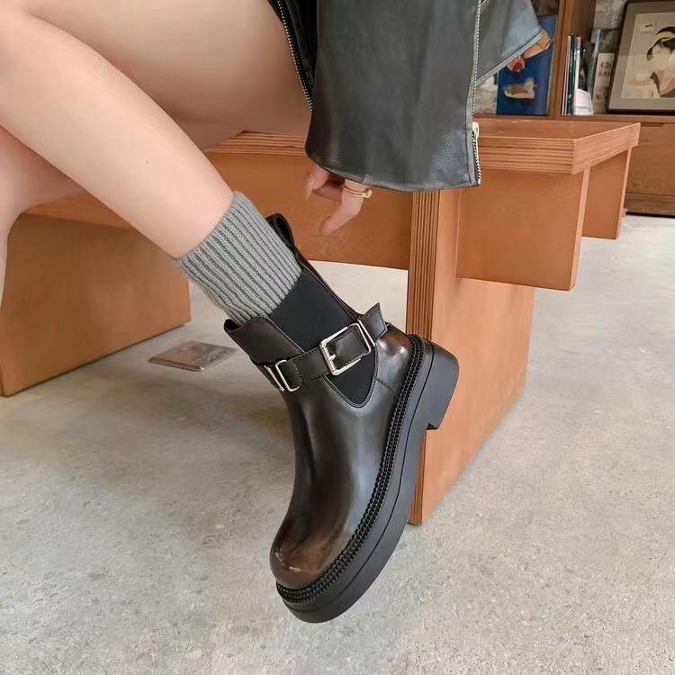 2023秋冬新款英伦风时尚擦色厚底圆头套筒烟筒马丁靴1127