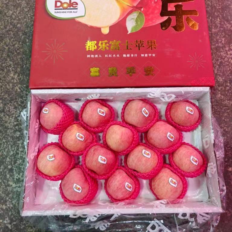 山东富士苹果大果现摘脆甜新鲜礼品盒（一箱8.5斤左右）