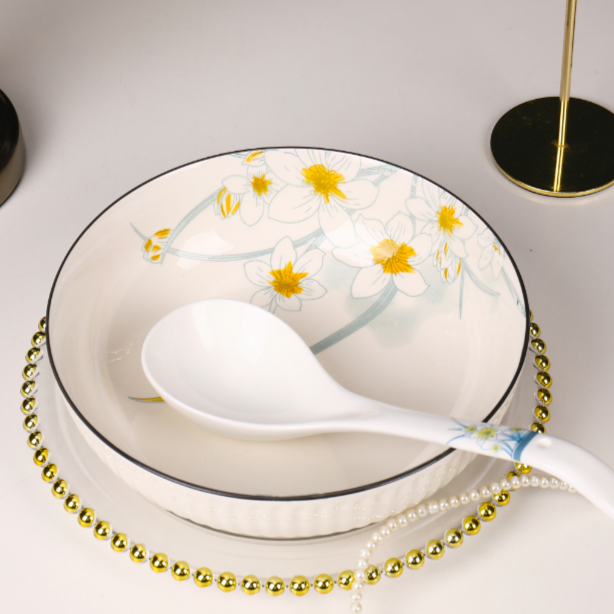 9英寸水仙花汤盆+1饭勺 床品套件厂家补贴