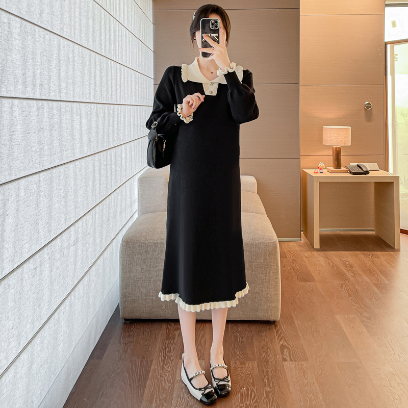 孕妇连衣裙针织黑色娃娃领中长款打底内搭保暖毛衣裙哺乳裙子秋冬