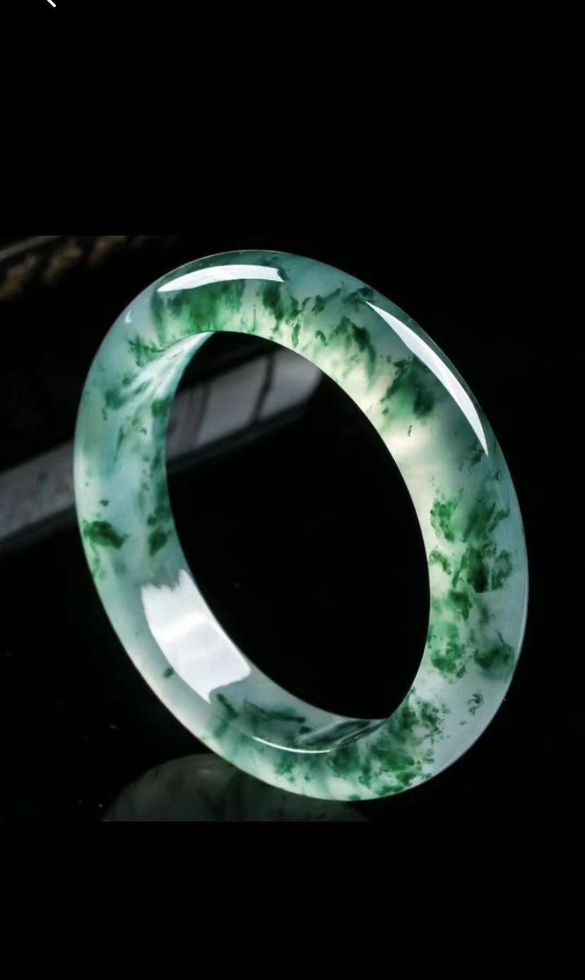 大气百搭时尚精美冰透飘花翠色手镯正圈女贵妃飘花玉[带矿点]