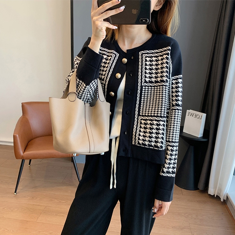 小香风千鸟格针织开衫2024年秋冬新款女装宽松慵懒高级感长袖上衣