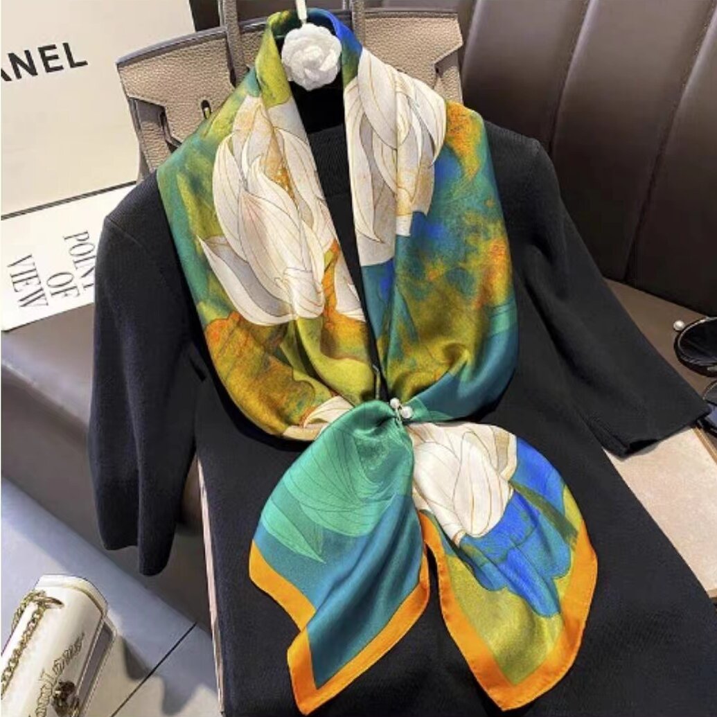 【新粉福利】丽景缎90*90方巾高档气质百搭时尚丝巾夏季-【绿色荷花】