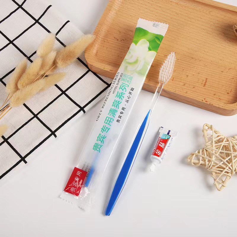 【超级浮力】  包邮 软膜袋装 独立包装牙刷一个 一次性浴帽随机福