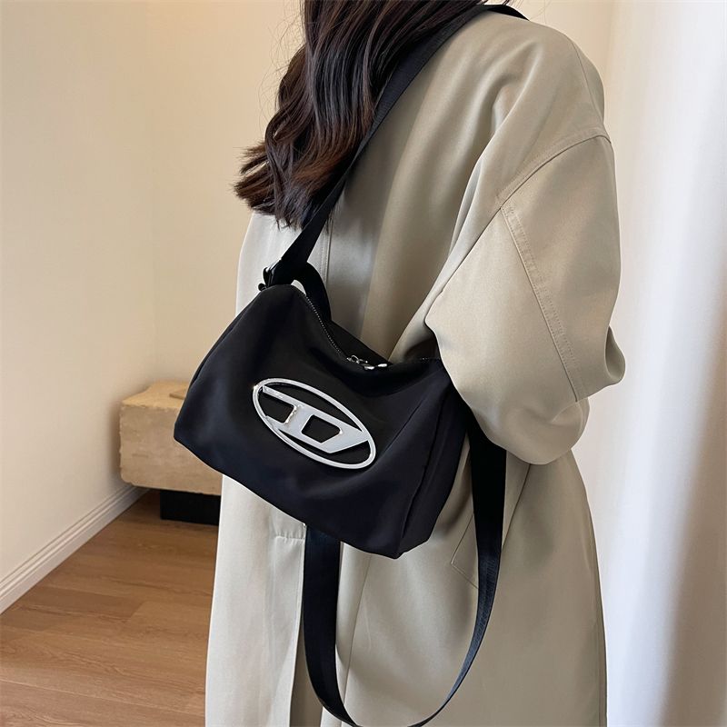 学生休闲牛津布包包女2023新款潮时尚托特包百搭大容量单肩斜挎包
