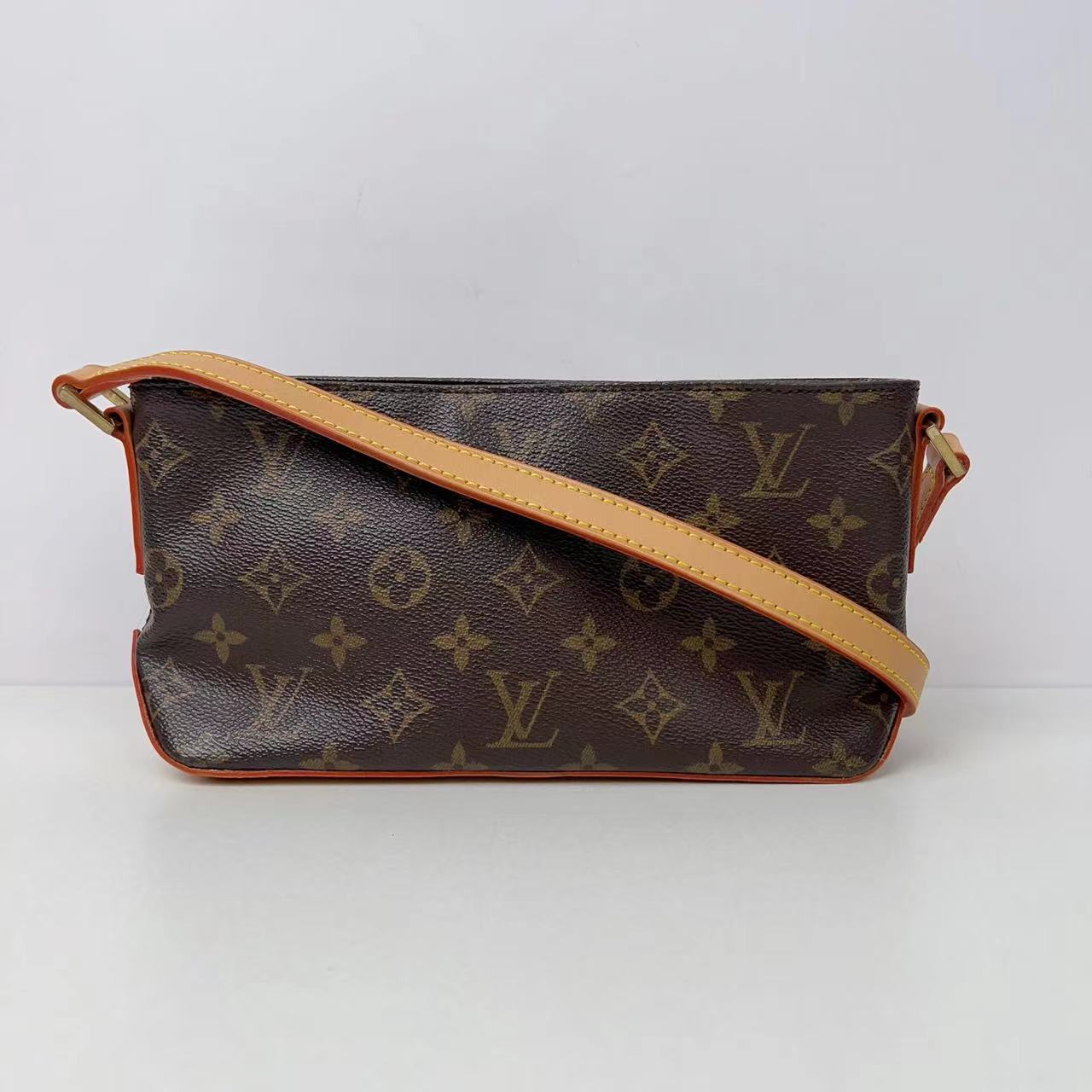 95新 LouisVuitton/路易威登 【肚肚】中古LV小船包斜挎单肩包