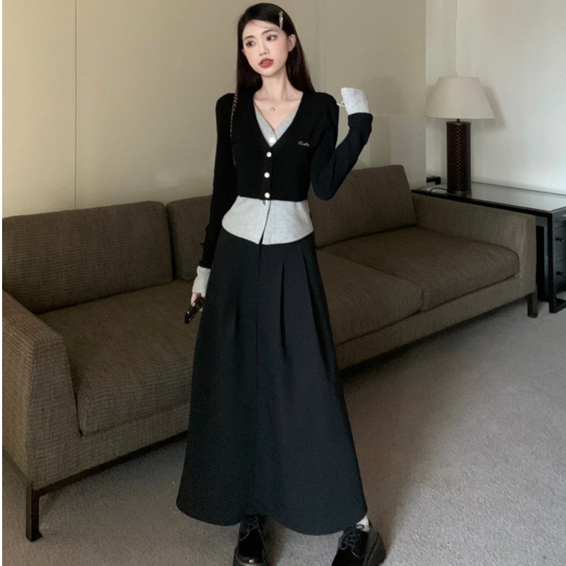 法式v领针织开衫女别致感修身显瘦假两件气质半身裙显瘦时尚套装