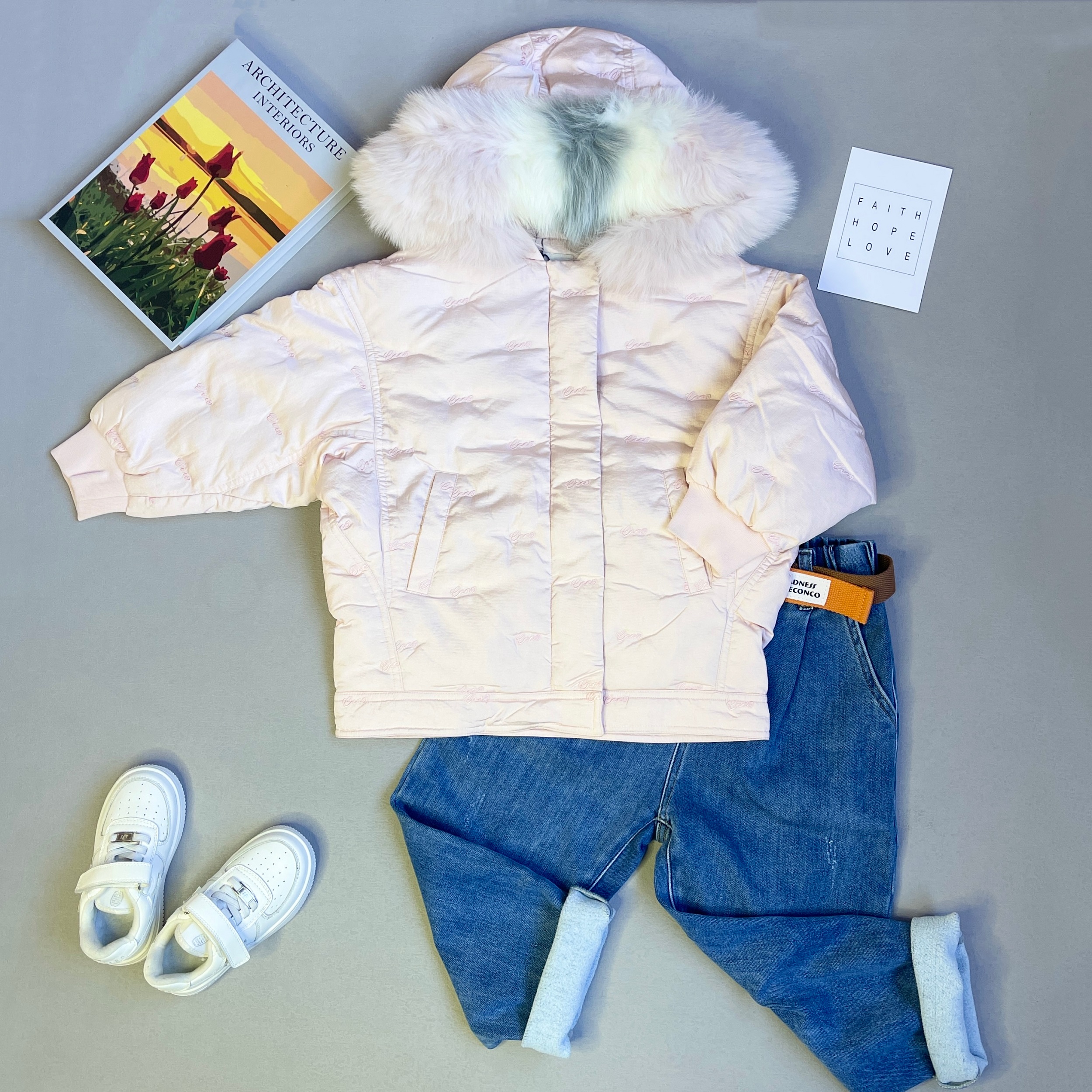 9001中长款羽绒服淡粉（EN）