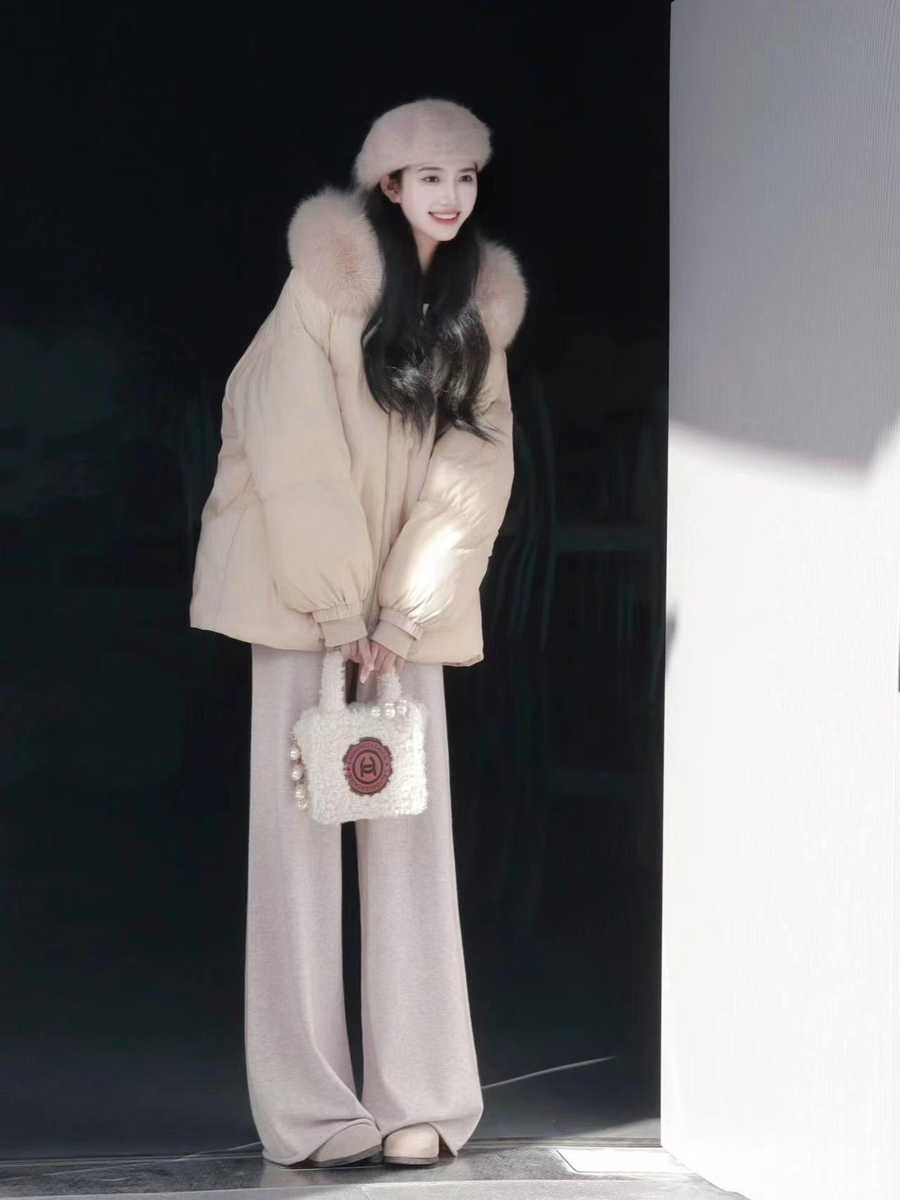 连帽短款棉服女冬加厚面包服时尚休闲宽松冬季加绒韩版显瘦大毛领