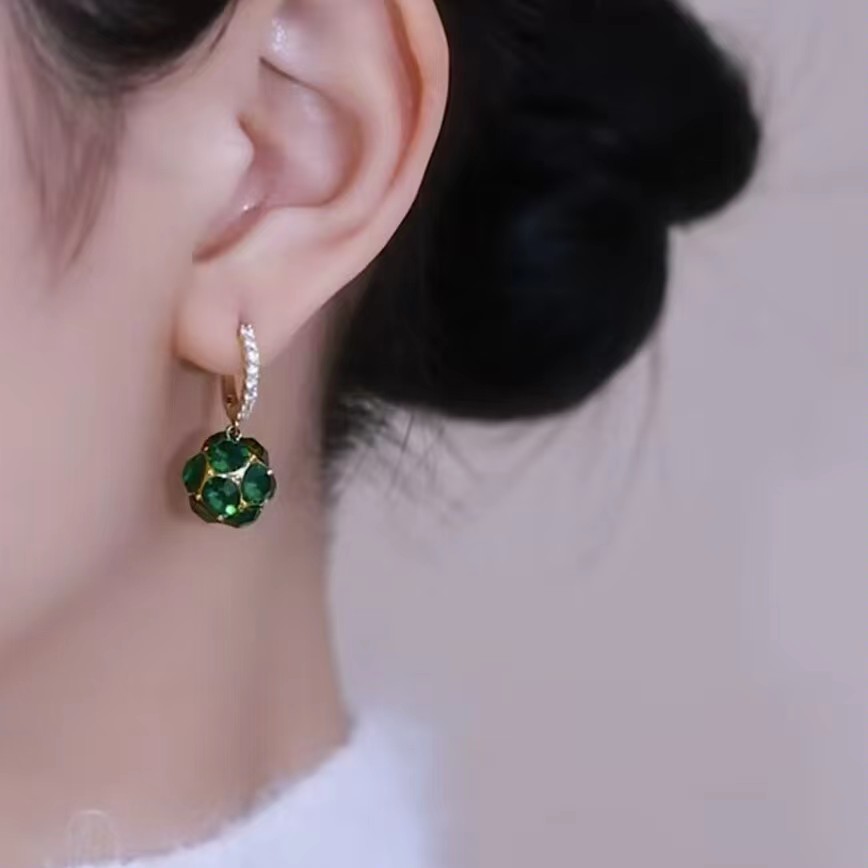 925银皮质耳饰 百搭绿色复古耳钉春意盎然时尚轻奢气质耳扣女耳饰