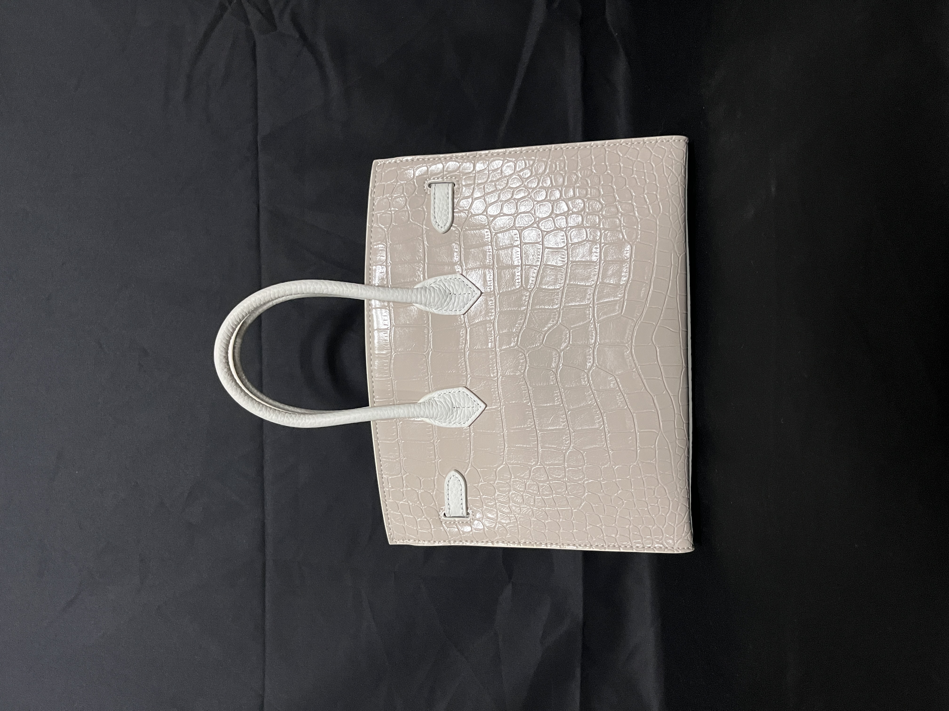 LQ-WITH-QUEEN真皮女包双手提拼皮鳄鱼纹白色