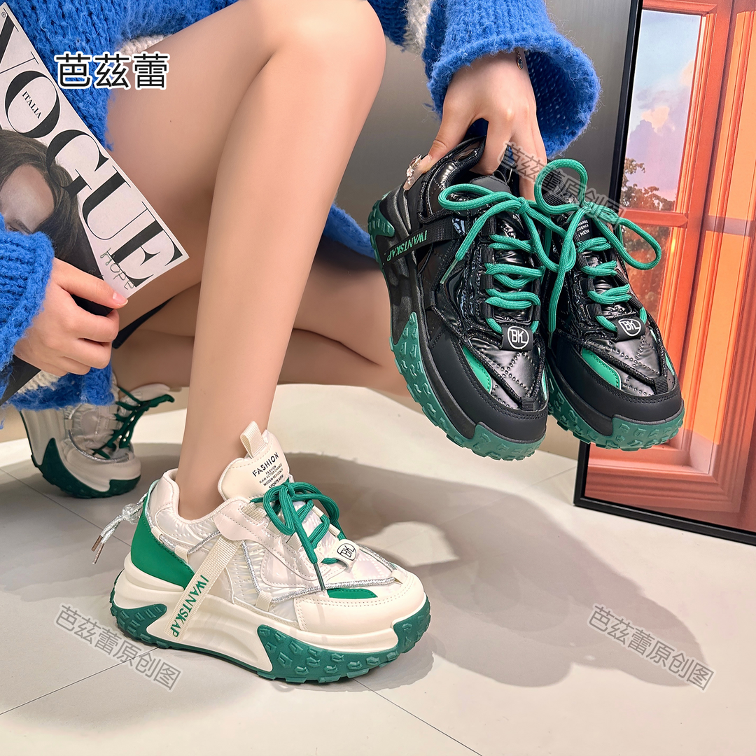 板鞋女内增高潮流黑白拼色时尚2024春季新款时尚松糕舒适小白鞋女