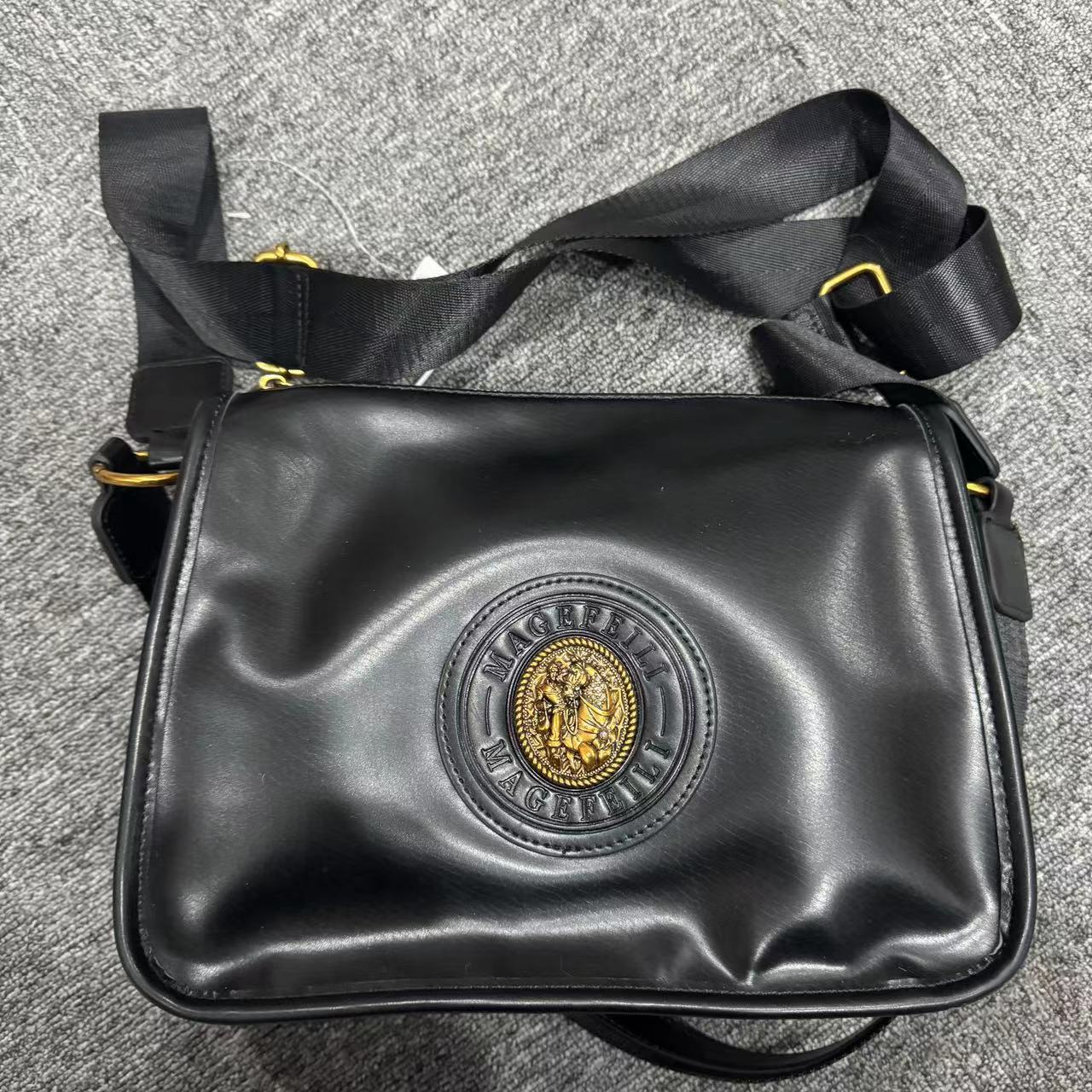 复古百搭女工斜挎单肩包
