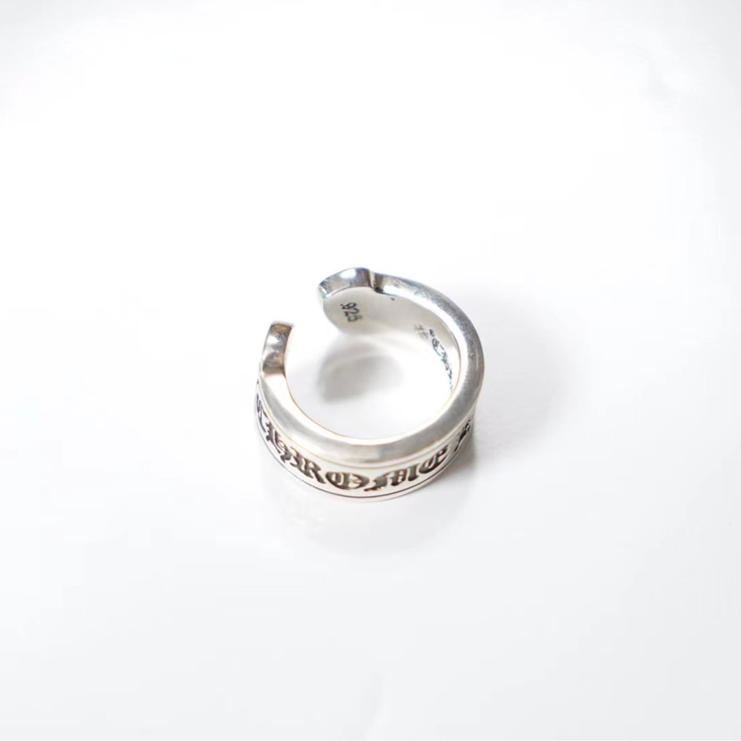 CHROME HEARTS 全银卷轴戒指(凹字)