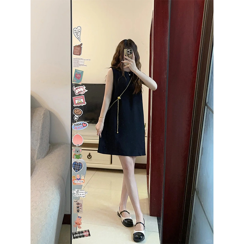 法式收腰小众黑色背心连衣裙2024夏日新款修身显瘦小个子减龄短裙